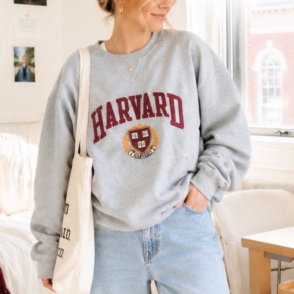 League Collegiate Harvard University Gray Sweatshirt XL Embroidered W3
